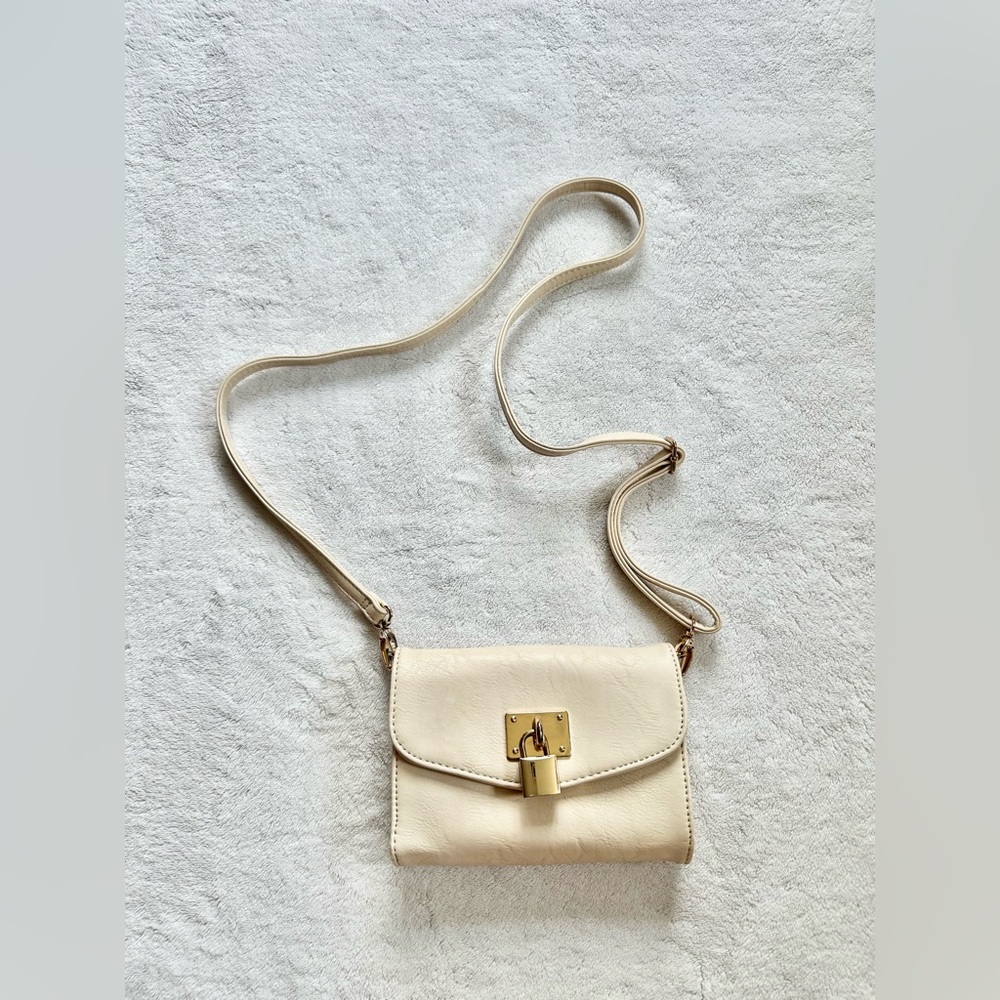 Charming Charlie Cream Crossbody